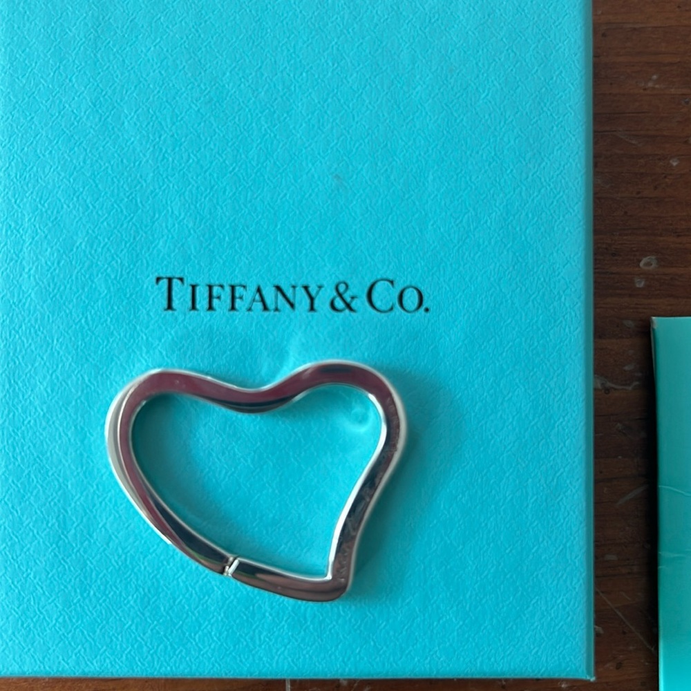 Tiffany & Co. Silver Heart Key Ring on Tiffany Blue Box
